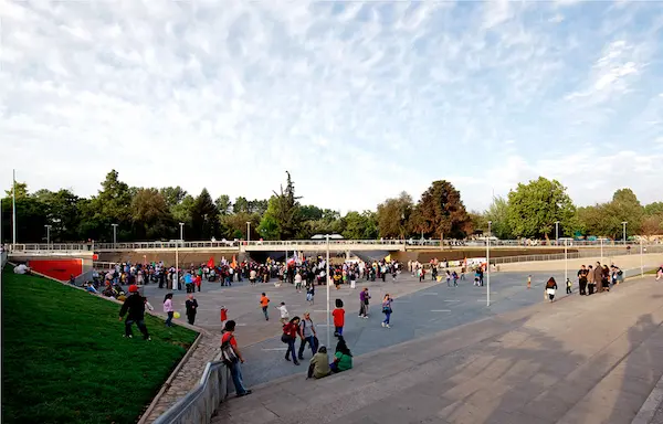 plaza de maipú
