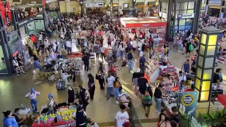 aumento de ambulantes en estacion central chile