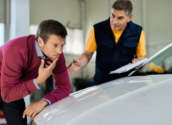 Cómo evitar estafas al comprar un auto usado