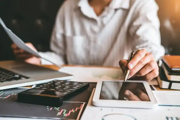 El rol de la contabilidad y tecnología en la administración financiera