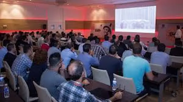 Cuál es la diferencia entre eventos internos y externos
