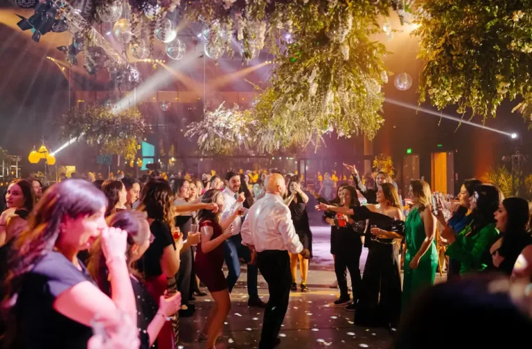 Fiesta de fin de año empresarial cómo organizarla para que sea inolvidable