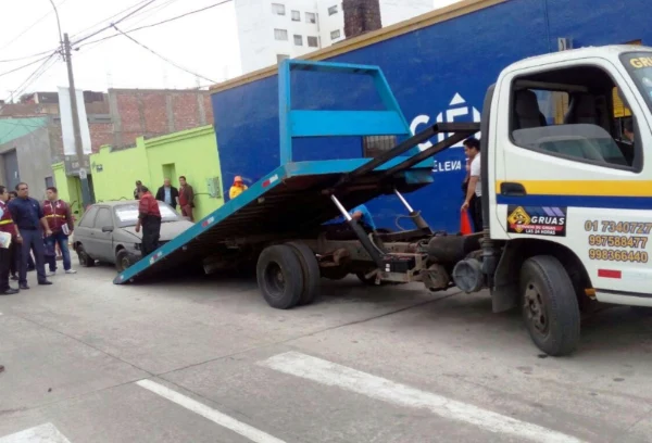 ¿Cómo recuperar un auto retirado por grúa municipal?