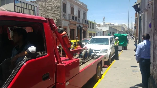 ¿Qué son las grúas municipales y como funcionan