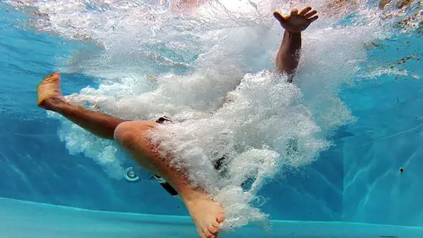 Recomendaciones de prevención de accidentes en piscinas