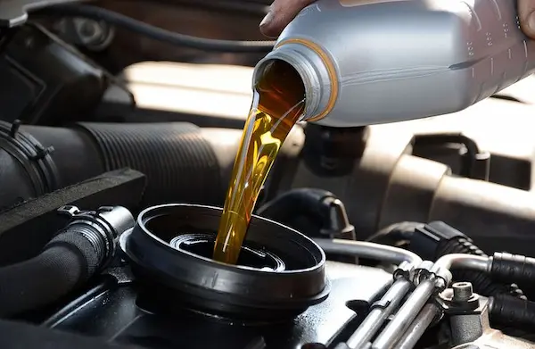 Elección de un aceite de motor con la viscosidad adecuada