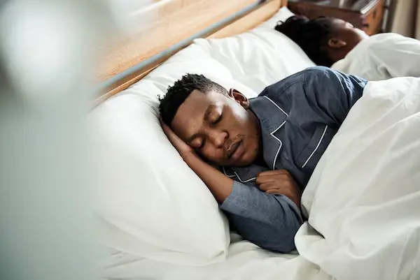 hábitos nocturnos con canciones para relajarse y dormir mejor