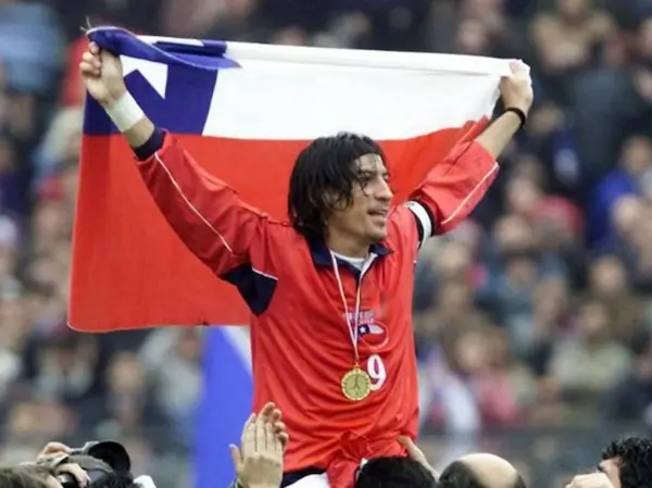 Iván Zamorano delantero histórico chileno