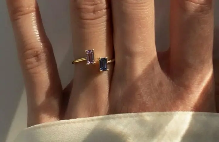 Anillos con estilo solitario geométrico