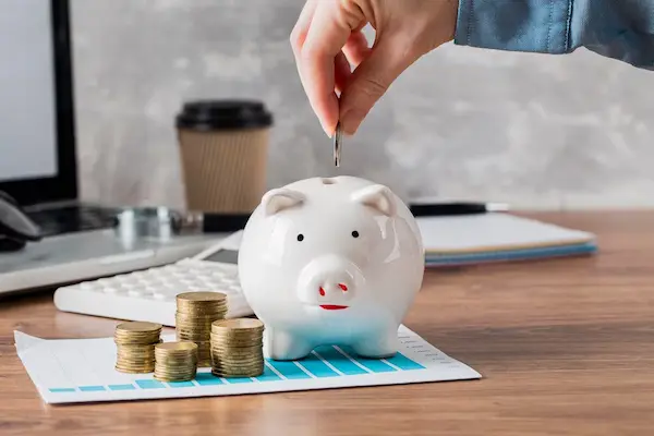 ¿Cómo ahorrar dinero aplicando educación financiera?