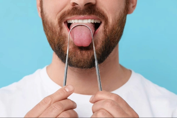 ¿Qué necesitas antes de empezar a limpiar la lengua?